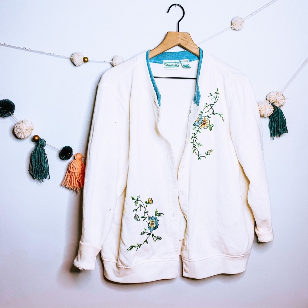 VINTAGE y2k white flower butterfly knit cardigan